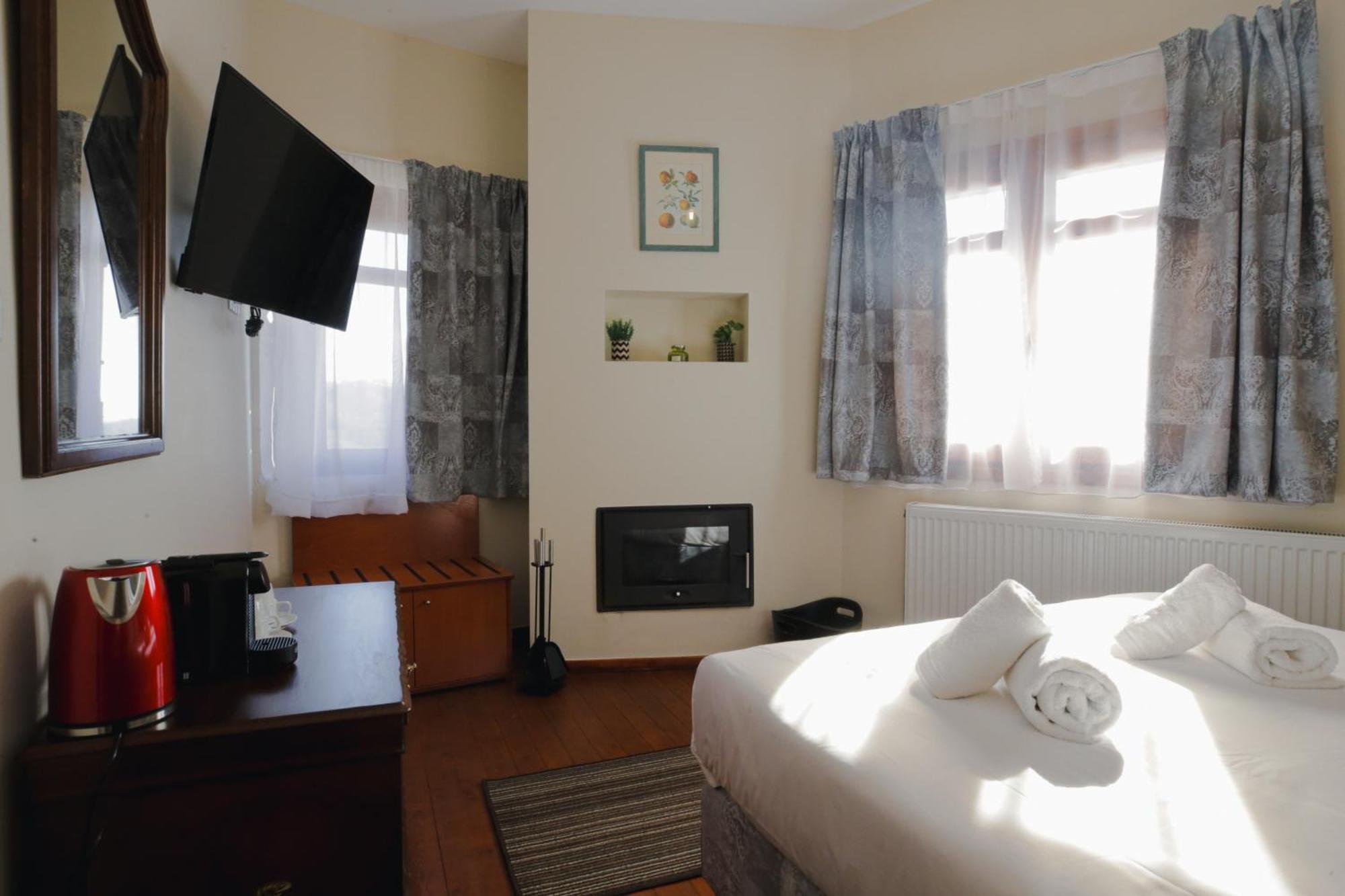 Aurora-Inn Makrinitsa Ngoại thất bức ảnh